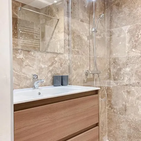 Le Grand Repu T4 Spacieux Renove, Centre-ville アパート